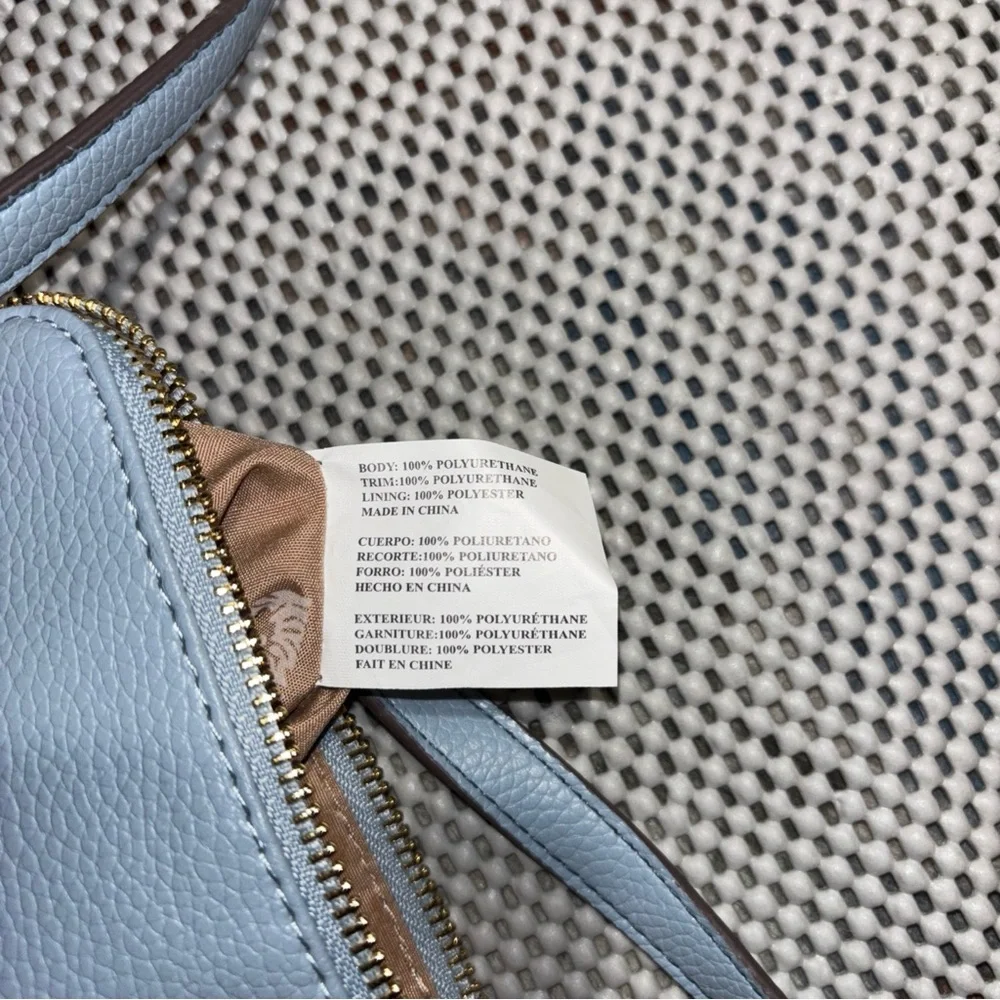 Anne Klein AK Traveler Crossbody bag in baby blue - Picture 9 of 10
